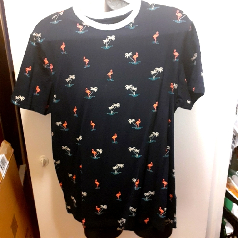 Mens free planet shirt .